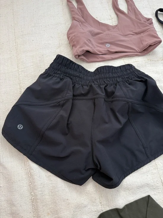Bundle of 6Lululemon leggings sport bra and shorts size 4 - Picture 9 of 12